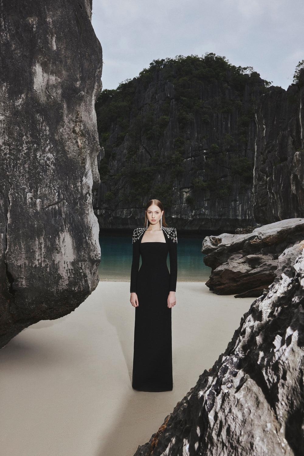 Long Sleeve Queen Anne Neckline Dress